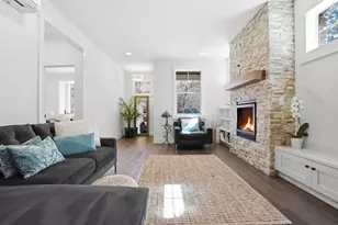 1693 NW William Clark St, Bend, OR 97703 - Photo 9