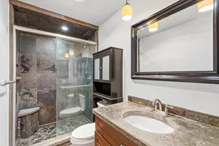 2864 Hawaiian Ave, Medford, OR 97504 - Photo 21