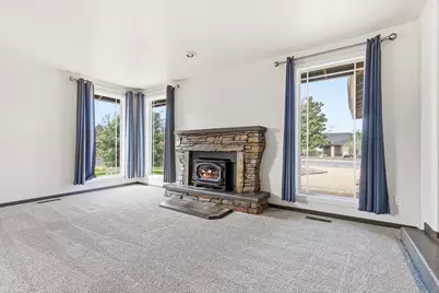 2864 Hawaiian Avenue, Medford, OR 97504 - Photo 7