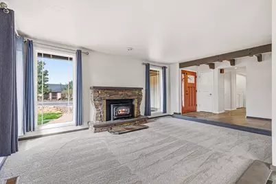 2864 Hawaiian Avenue, Medford, OR 97504 - Photo 9