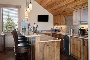 60985 Bachelor View Rd, Bend, OR 97702 - Photo 49