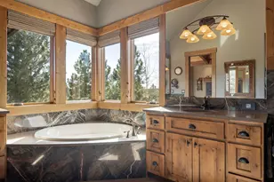 60985 Bachelor View Rd, Bend, OR 97702 - Photo 33