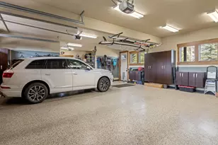 60985 Bachelor View Rd, Bend, OR 97702 - Photo 57