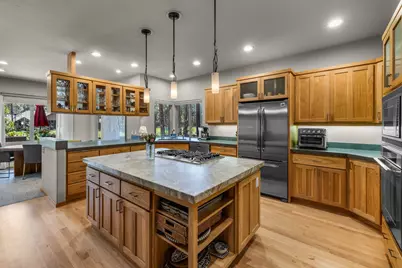 19397 Soda Springs Drive, Bend, OR 97702 - Photo 11