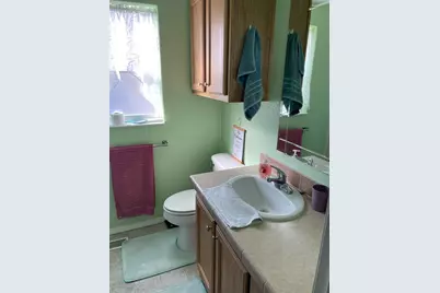 1055 N 5th Street #UNIT 3, Jacksonville, OR 97530 - Photo 9