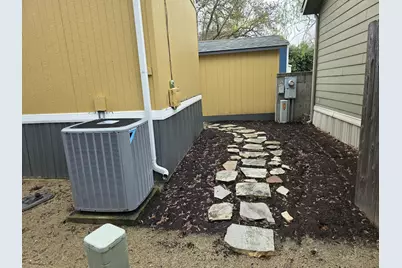 1055 N 5th Street #UNIT 3, Jacksonville, OR 97530 - Photo 25