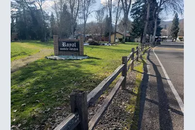 1055 N 5th Street #UNIT 3, Jacksonville, OR 97530 - Photo 9