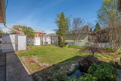 856 W 14th Street, Medford, OR 97501 - Photo 25