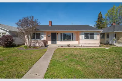 856 W 14th Street, Medford, OR 97501 - Photo 3