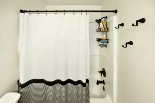 934 Pittview Ave, Central Point, OR 97502 - Photo 19