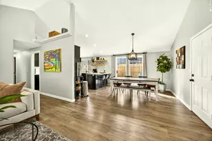 934 Pittview Ave, Central Point, OR 97502 - Photo 11