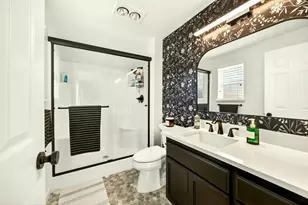 934 Pittview Ave, Central Point, OR 97502 - Photo 23