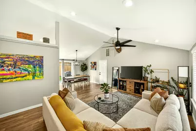 934 Pittview Avenue, Central Point, OR 97502 - Photo 5