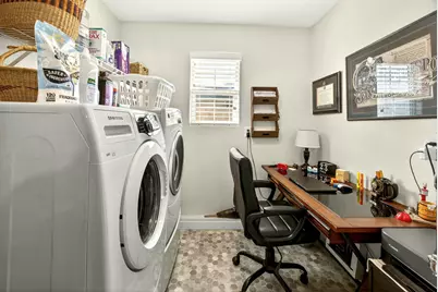 934 Pittview Avenue, Central Point, OR 97502 - Photo 27