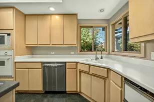 6023 Hillcrest Rd, Medford, OR 97504 - Photo 17