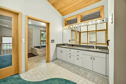 6023 Hillcrest Road, Medford, OR 97504 - Photo 37