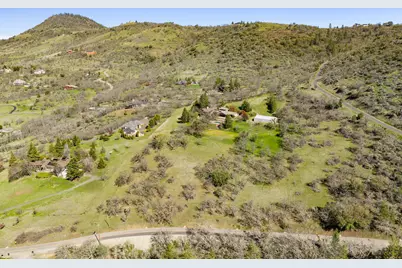 6023 Hillcrest Road, Medford, OR 97504 - Photo 53