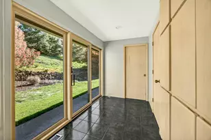 6023 Hillcrest Rd, Medford, OR 97504 - Photo 29