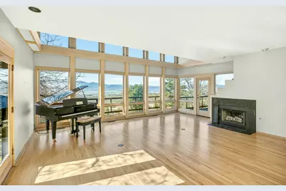 6023 Hillcrest Road, Medford, OR 97504 - Photo 9