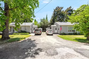307 Tussey Ln, Grants Pass, OR 97527 - Photo 5