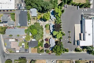 307 Tussey Ln, Grants Pass, OR 97527 - Photo 19