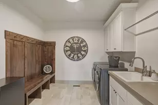 2005 NW Glassow Dr, Bend, OR 97703 - Photo 31