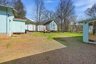 235 Ann Roy Dr, Grants Pass, OR 97527 - Photo 31