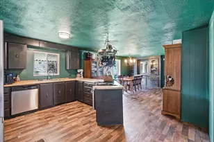 235 Ann Roy Dr, Grants Pass, OR 97527 - Photo 27