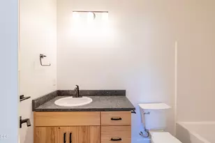 405 Cece Ln, Cave Junction, OR 97523 - Photo 19