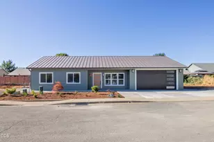405 Cece Ln, Cave Junction, OR 97523 - Photo 29