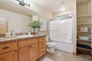 115 Northwest Mount Washington Drive, Bend, OR 97703 - Photo 17
