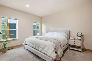 115 Northwest Mount Washington Drive, Bend, OR 97703 - Photo 11