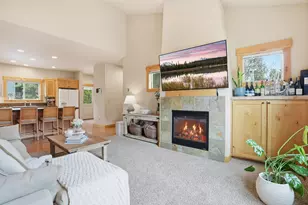 115 Northwest Mount Washington Drive, Bend, OR 97703 - Photo 5