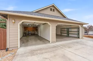 3647 SW Xero Ave, Redmond, OR 97756 - Photo 7