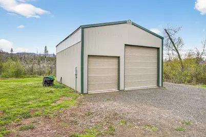 5498 Butte Falls Highway, Eagle Point, OR 97524 - Photo 5