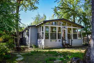 1055 N 5th St, Jacksonville, OR 97530 - Photo 29