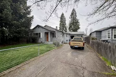 920 SW Pine Street, Grants Pass, OR 97526 - Photo 15