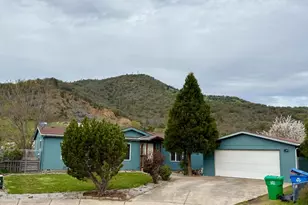 547 Damian Cir, Gold Hill, OR 97525 - Photo 1