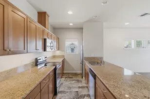 741 SW Kinsington Ct, Grants Pass, OR 97526 - Photo 7