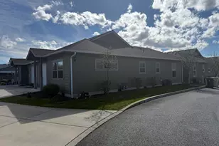 741 SW Kinsington Ct, Grants Pass, OR 97526 - Photo 13