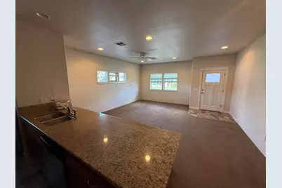 741 SW Kinsington Court, Grants Pass, OR 97526 - Photo 3