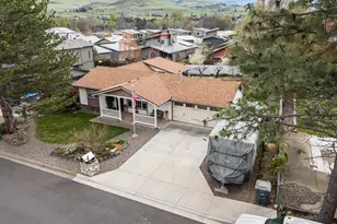 816 Voris Ave, Ashland, OR 97520 - Photo 33