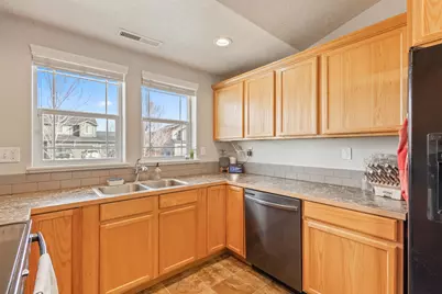 3174 SW Cascade Avenue, Redmond, OR 97756 - Photo 13