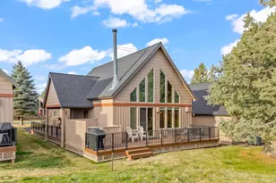 1885 Cinnamon Teal Dr, Redmond, OR 97756 - Photo 1