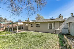 944 S Ivy St, Medford, OR 97501 - Photo 21