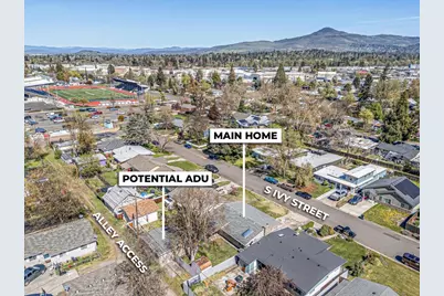 944 S Ivy Street, Medford, OR 97501 - Photo 1
