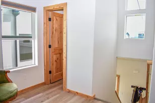 310 E Rapp Rd, Talent, OR 97540 - Photo 25