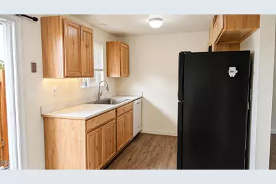 1227 SW 17th Street #1227 & 1225, Redmond, OR 97756 - Photo 3
