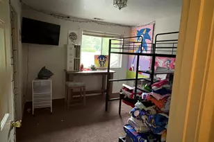 310 NE Terry Ln, Grants Pass, OR 97526 - Photo 3