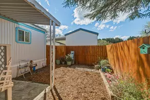 325 Sandlewood Dr, Grants Pass, OR 97526 - Photo 7